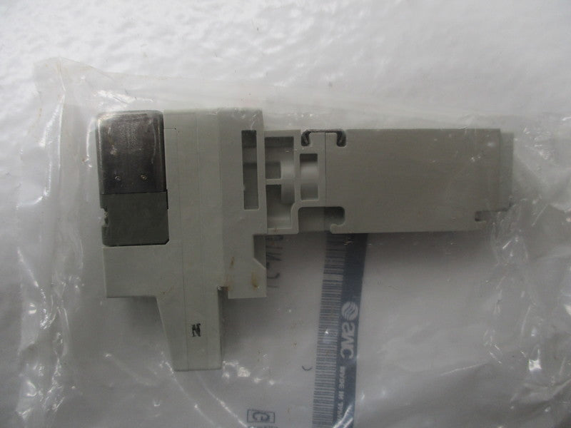 SMC VQ1101N-51 * NEW IN FACTORY BAG *