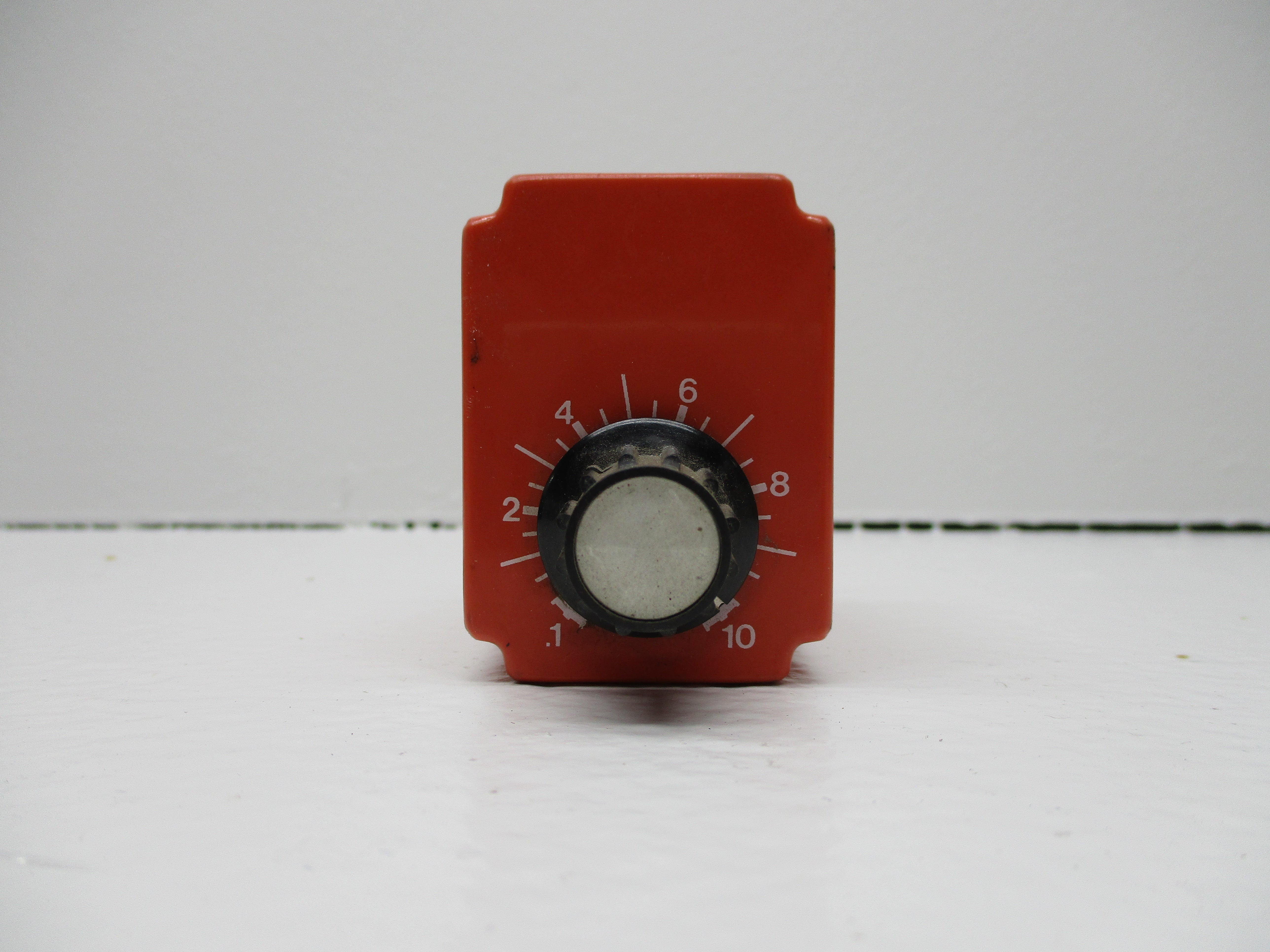 NCC T1K-10-461 SOLID STATE TIMER 0.1-10 SEC. *USED*