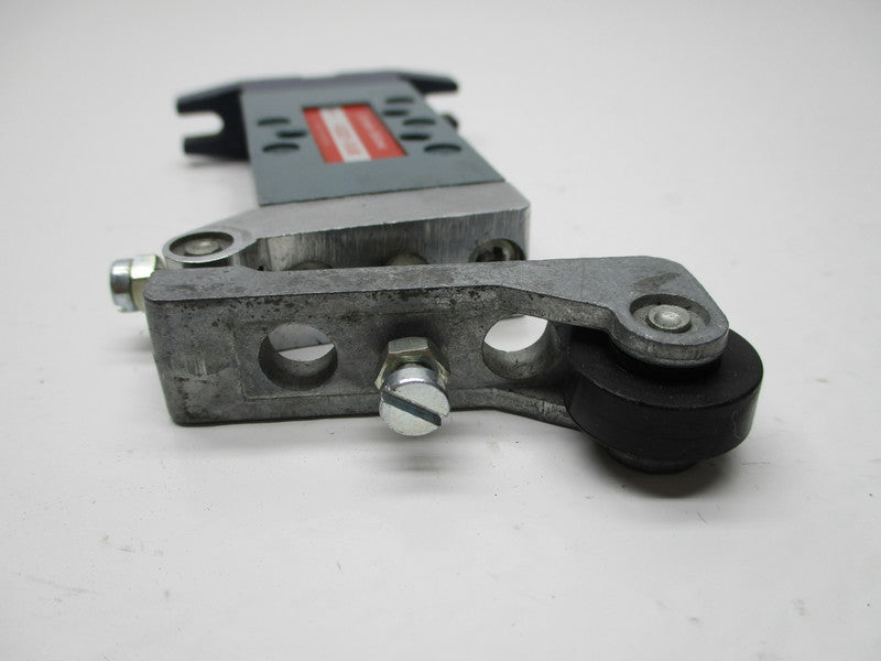 SCHRADER BELLOWS 41022-1000 *USED*