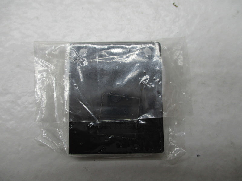 KEYENCE OP-96436 REFLECTOR * NEW IN FACTORY BAG *