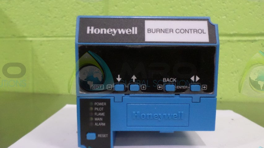 HONEYWELL RM7800 L 1053 AUTOMATIC PROGRAMMING CONTROL *NEW IN BOX*