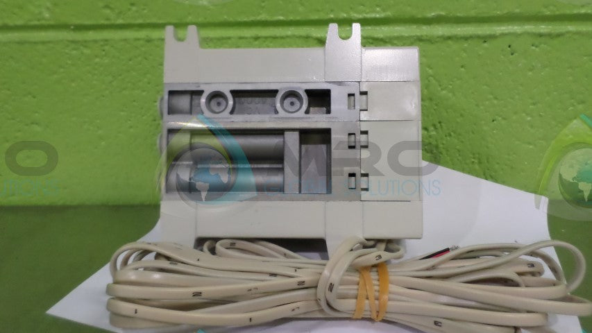SMC VV5Q41-03C0LD2-W MANIFOLD BASE MOUNT *NEW IN BOX*