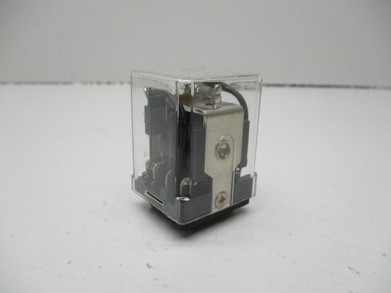 CUTLER HAMMER D5PR2R1 RELAY SER. A2 12VDC UNMP