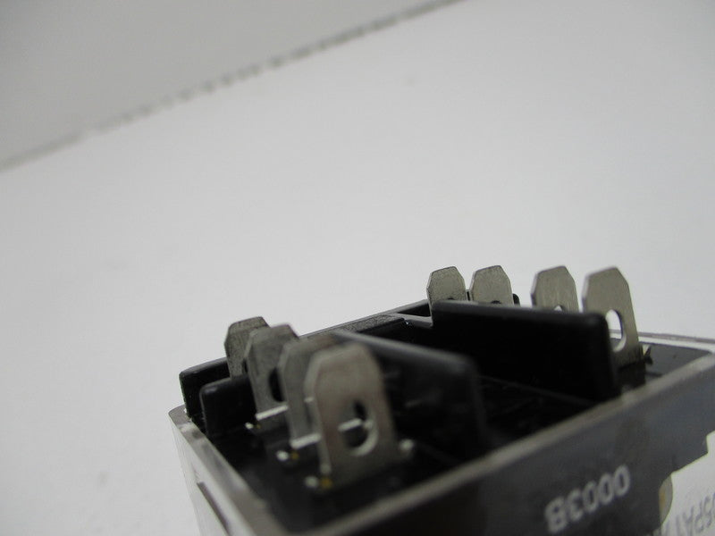 CUTLER HAMMER D5PR2R1 RELAY SER. A2 12VDC UNMP