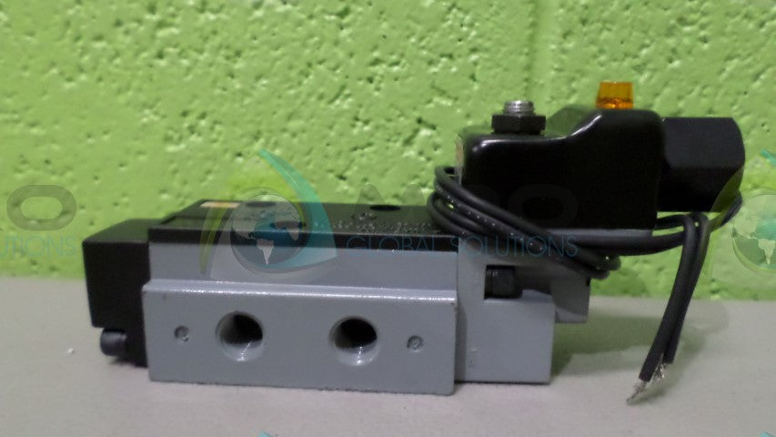 SHRADER L7752410153 VALVE *NEW IN BOX*