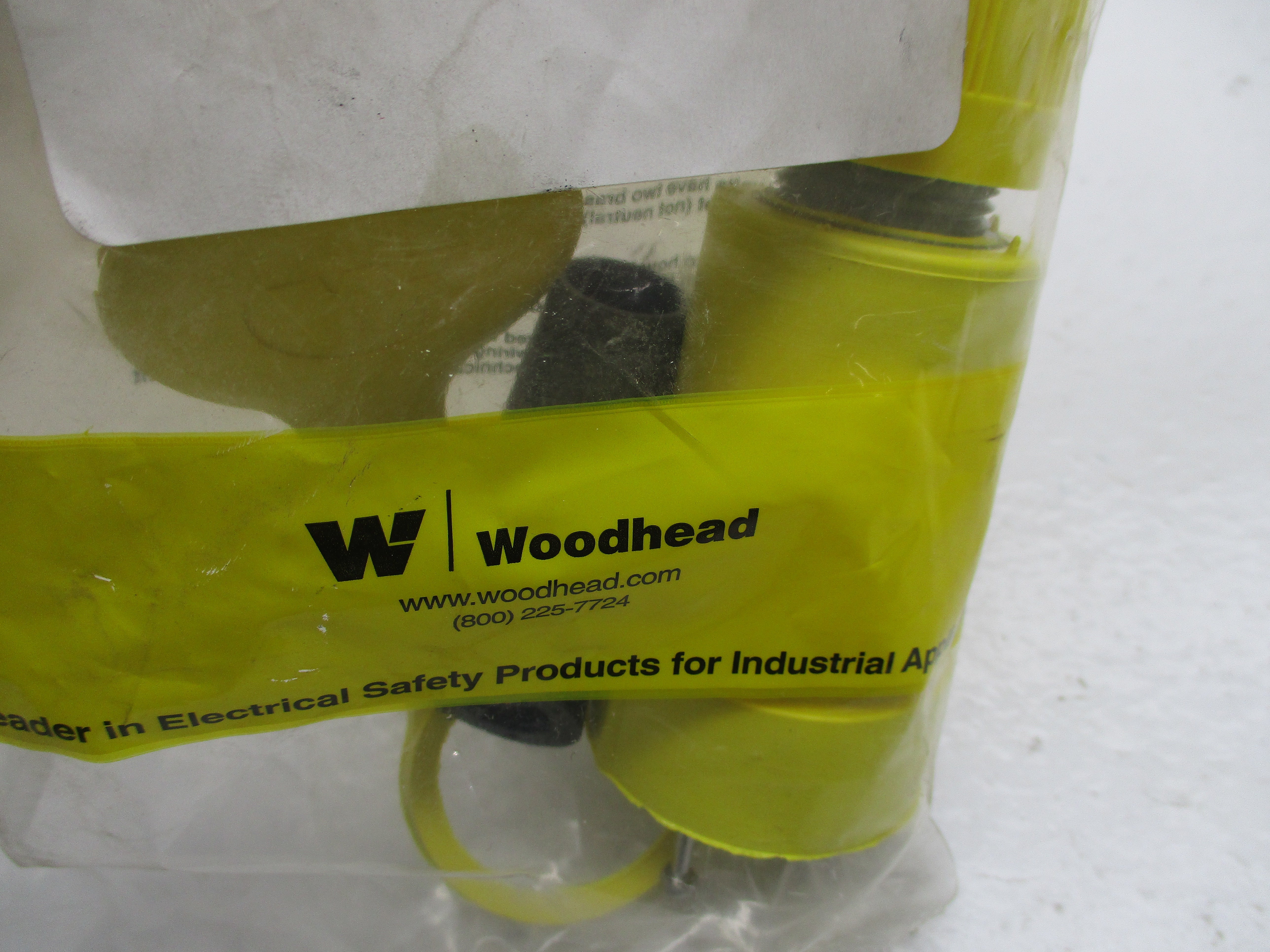 DANIEL WOODHEAD 15W47 CONNECTOR STRAIGHT BLADE 15AMP * NEW IN FACTORY BAG *