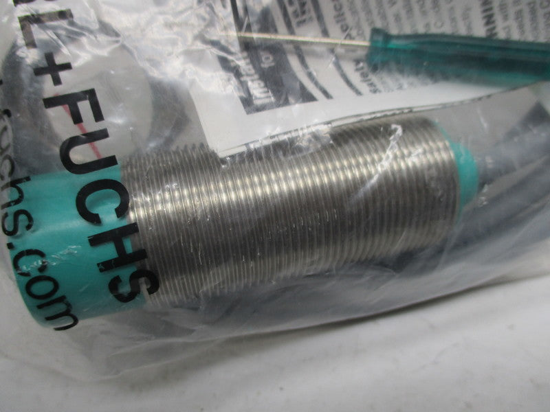 PEPPERL+FUCHS CJ10-30GM-E2 * NEW IN FACTORY BAG *