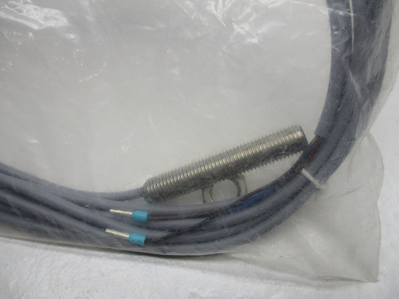 BALLUFF BES516-324-EO-C-03 BES01A8 * NEW IN FACTORY BAG *