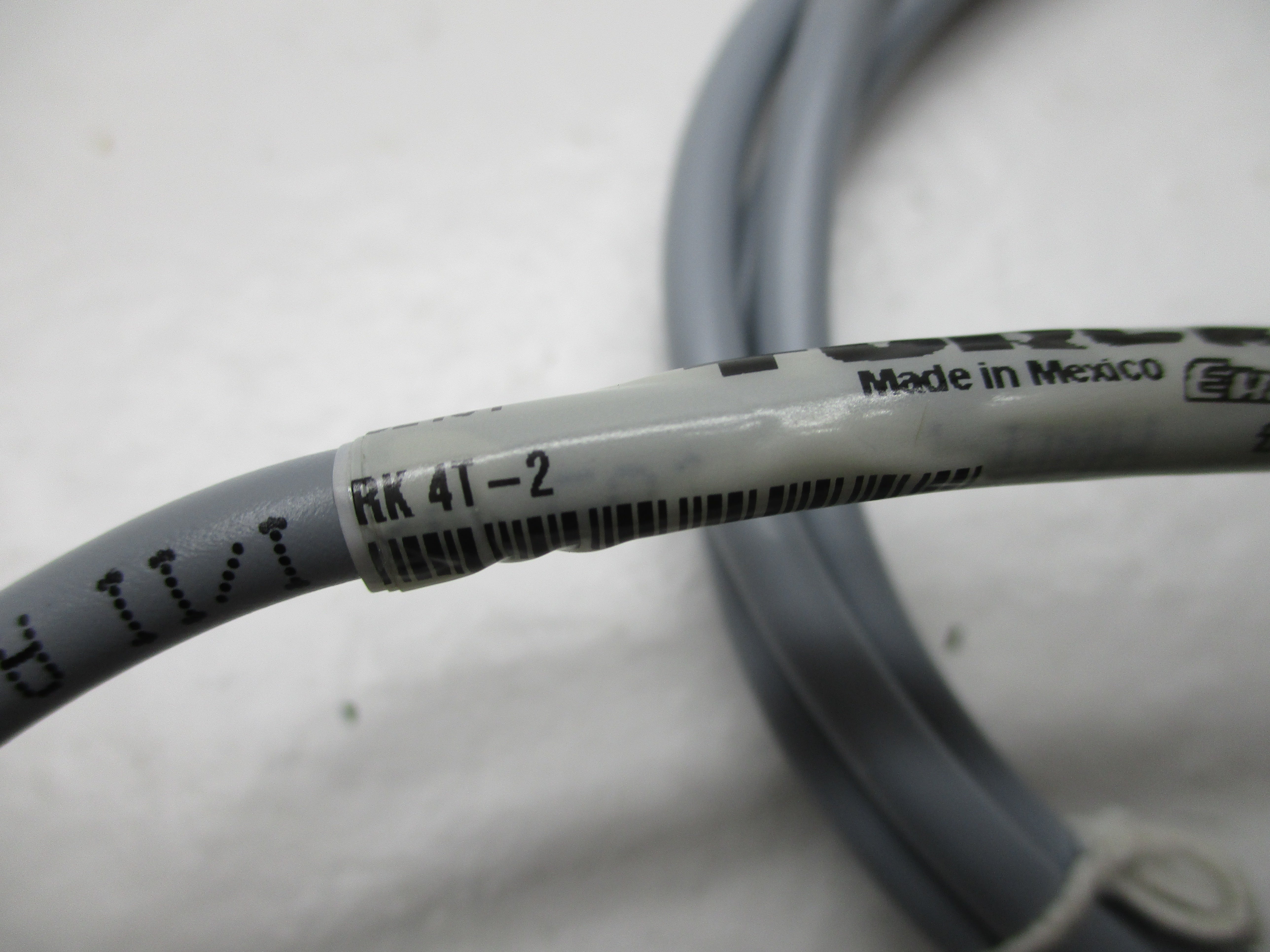 TURCK RK4T-2 CONNECTOR *NEW NO BOX*