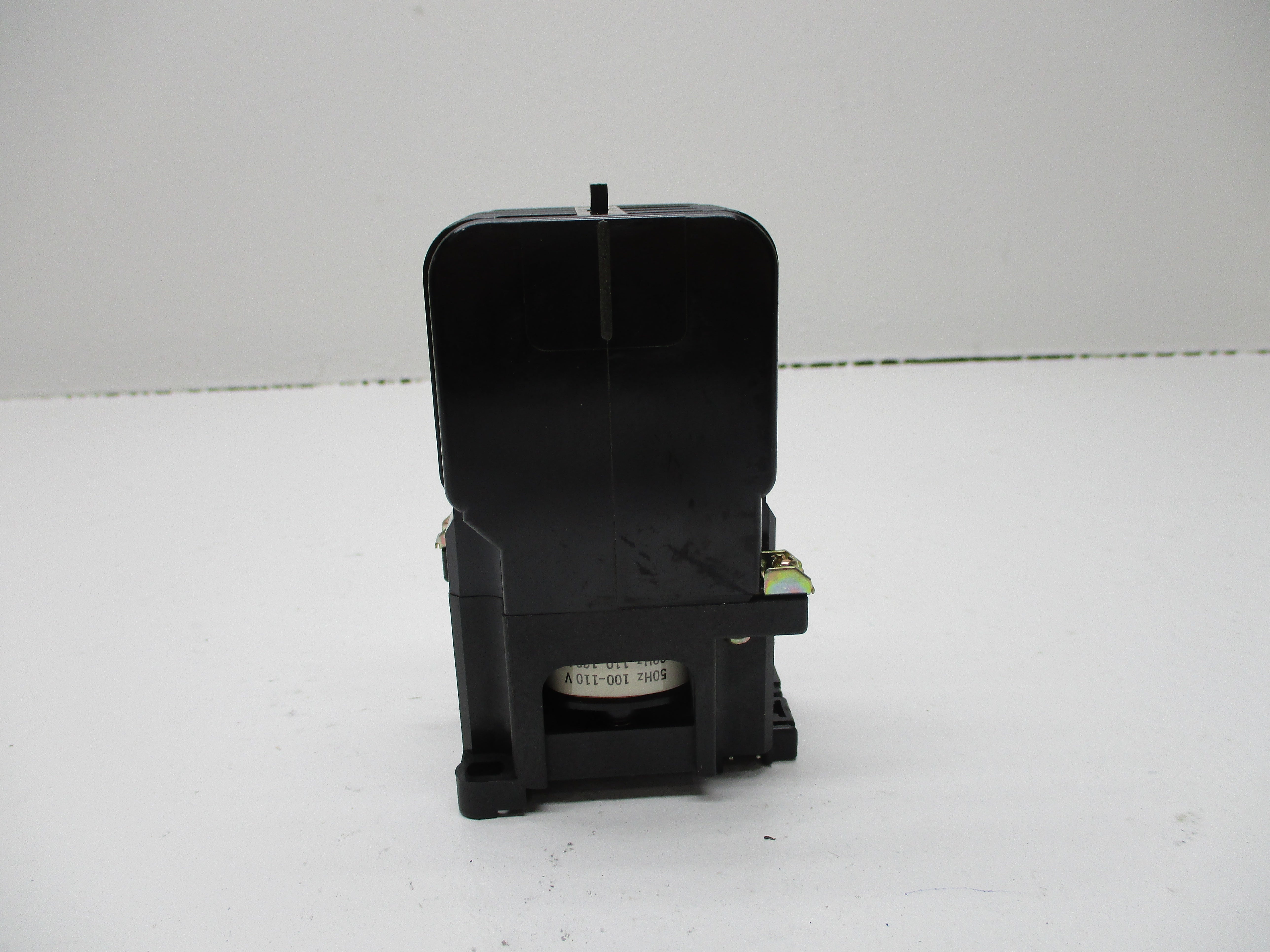 FUJI ELECTRIC SRCa50-3F/X AUXILIARY RELAY 100/120V * NEW NO BOX *