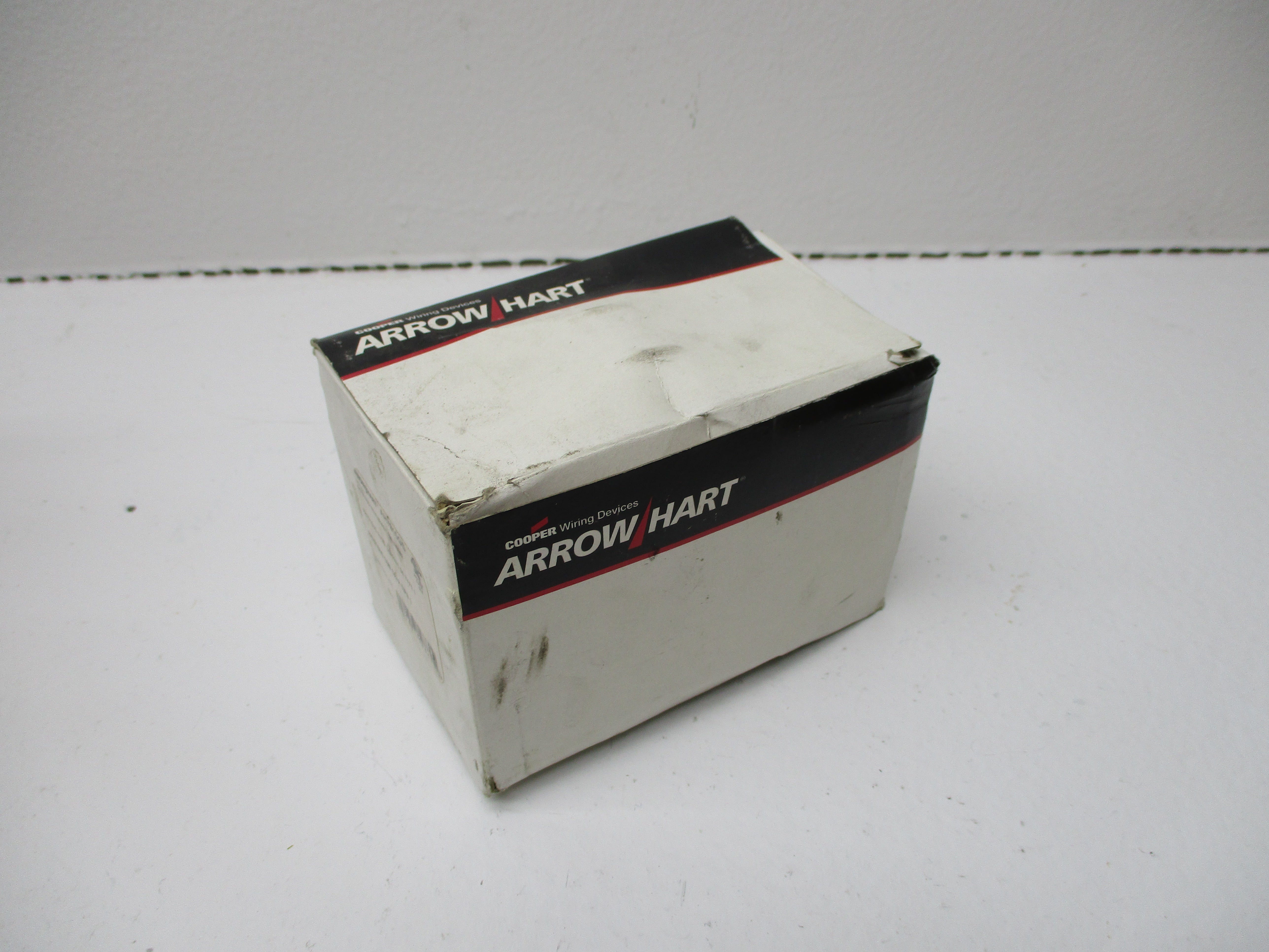 ARROW HART AH7810GD GRAY ENCLOSURE 2 GANG NSMP