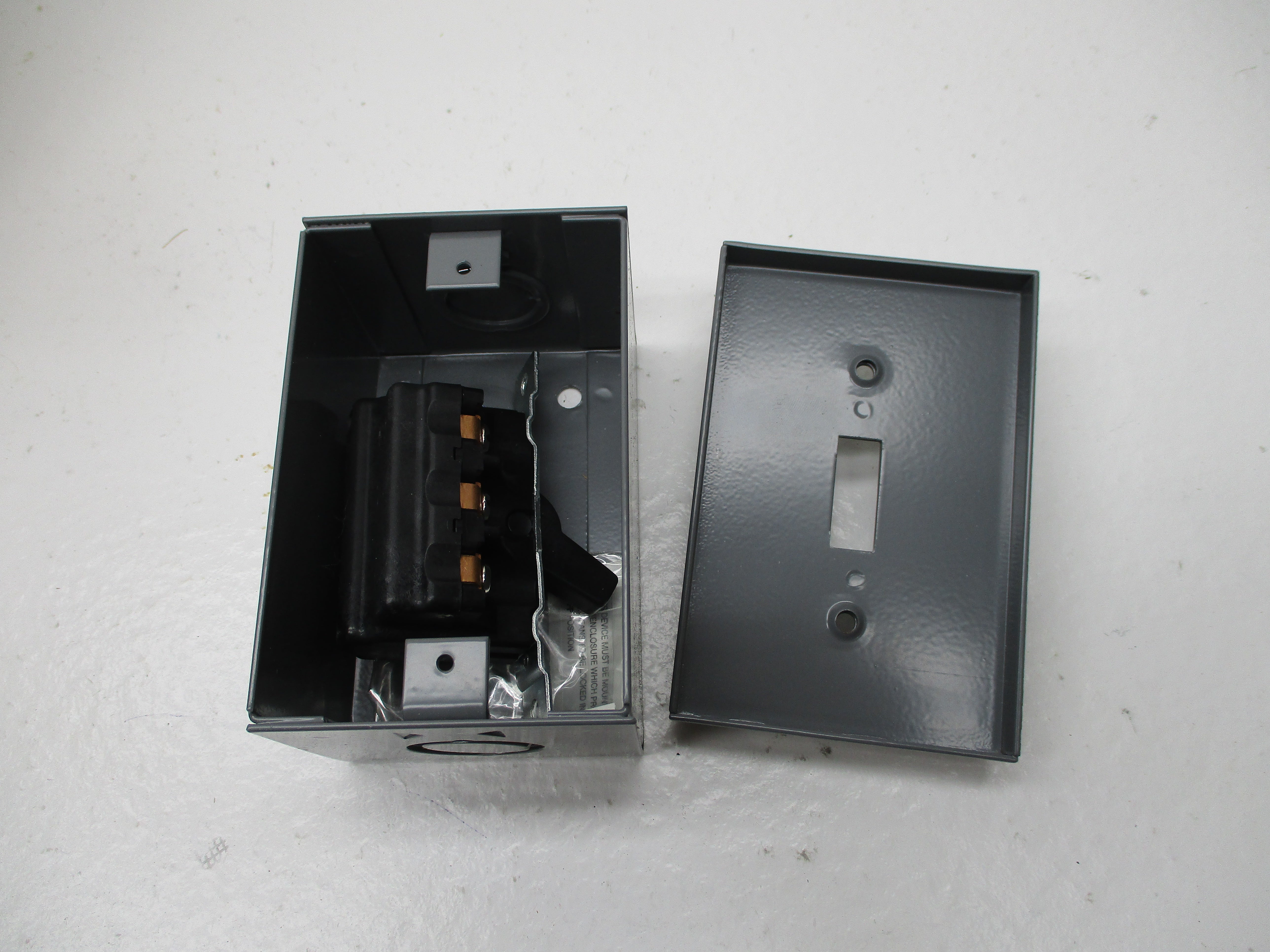 ARROW HART AH7810GD GRAY ENCLOSURE 2 GANG NSMP