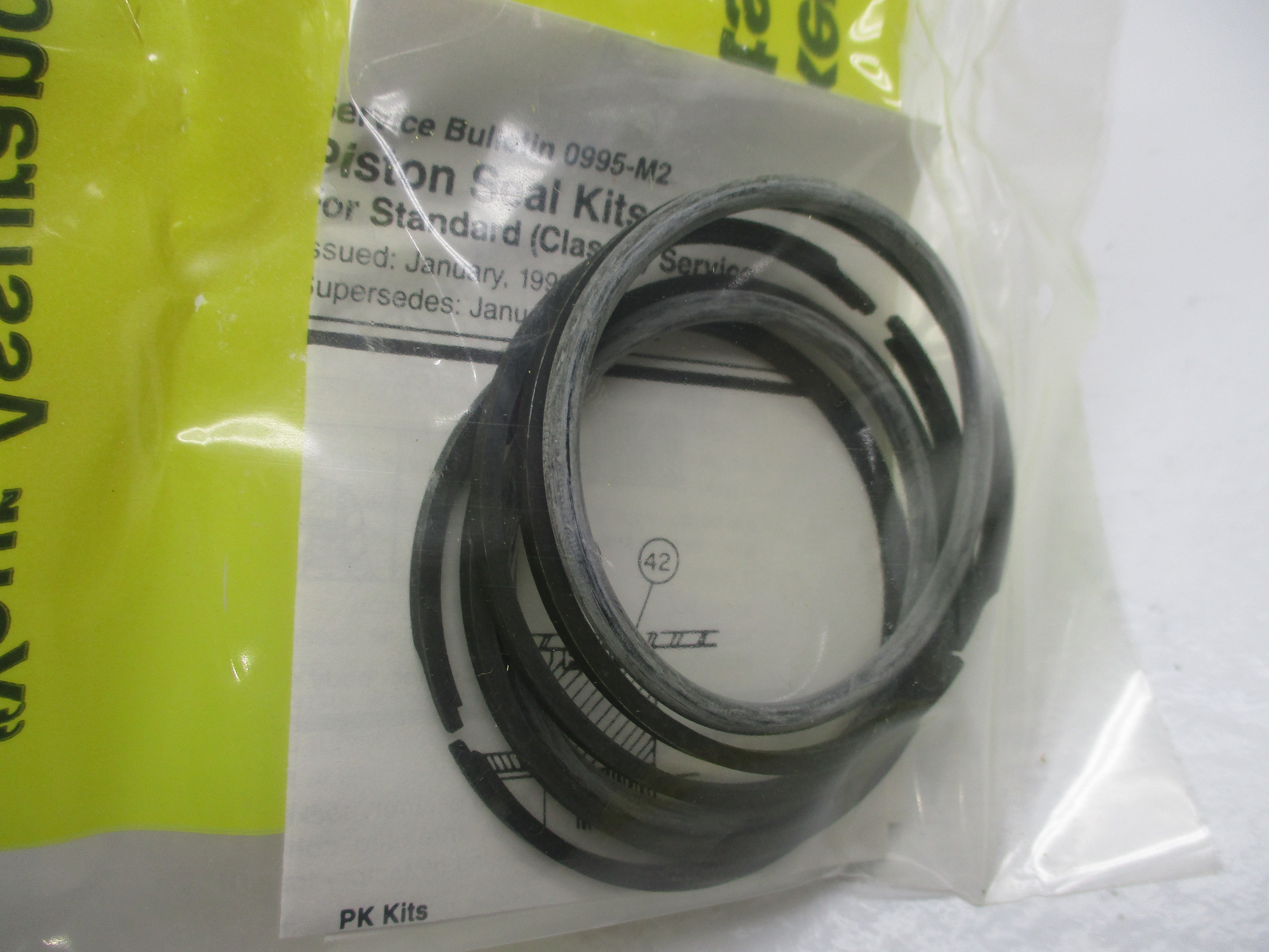 PARKER PR252H0001 PISTON RING KIT *NEW IN BOX*