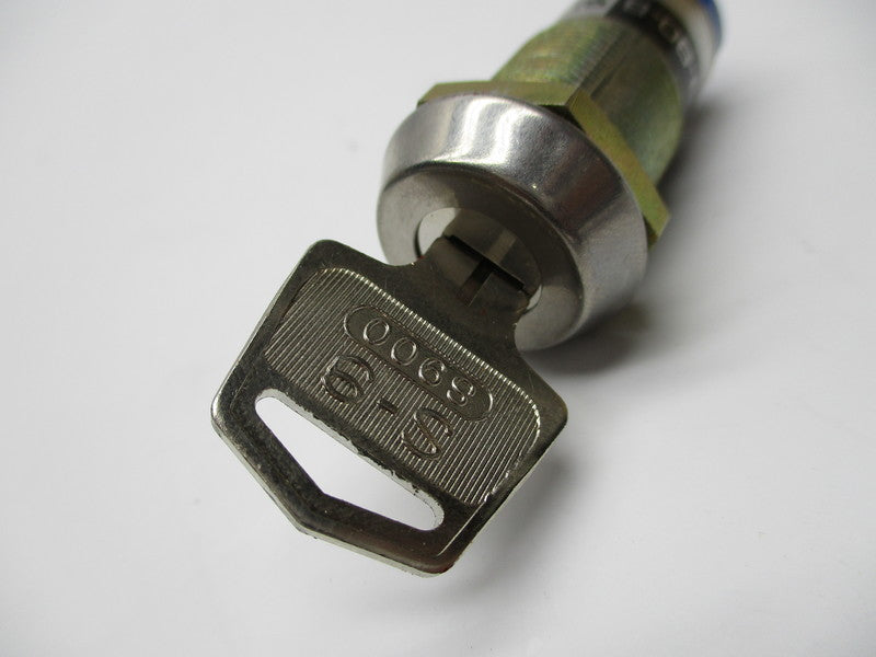 TAKIGEN S-9-90-B (W/ KEY) (AS PICTURED) NSNP