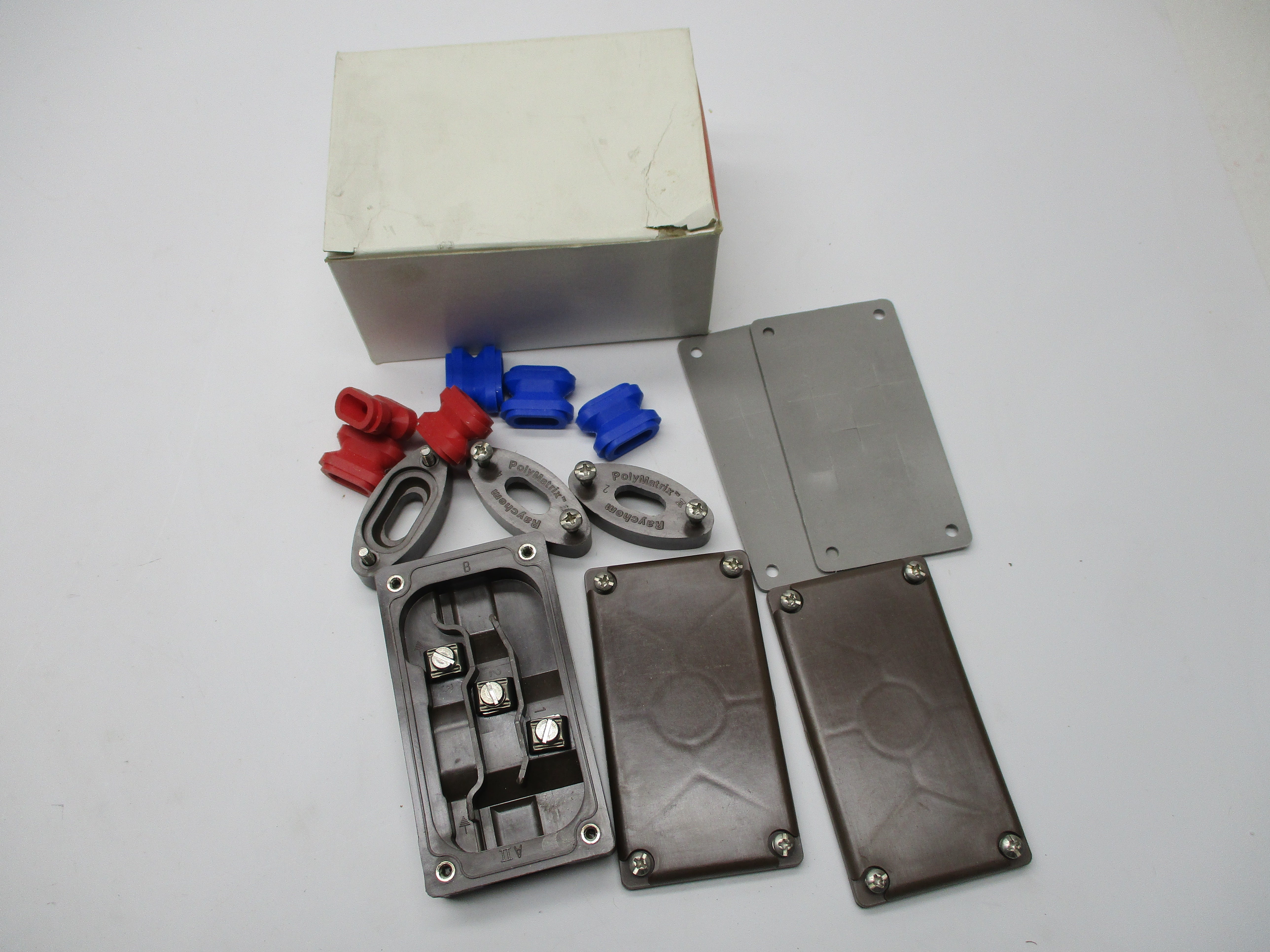 RAYCHEM PMKG-LT TEE CONNECTION KIT *NEW IN BOX*