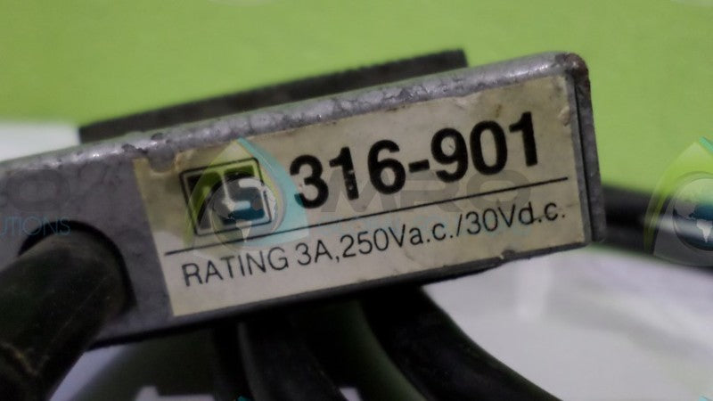 RS 316-901 FOOT SWITCH  UNMP