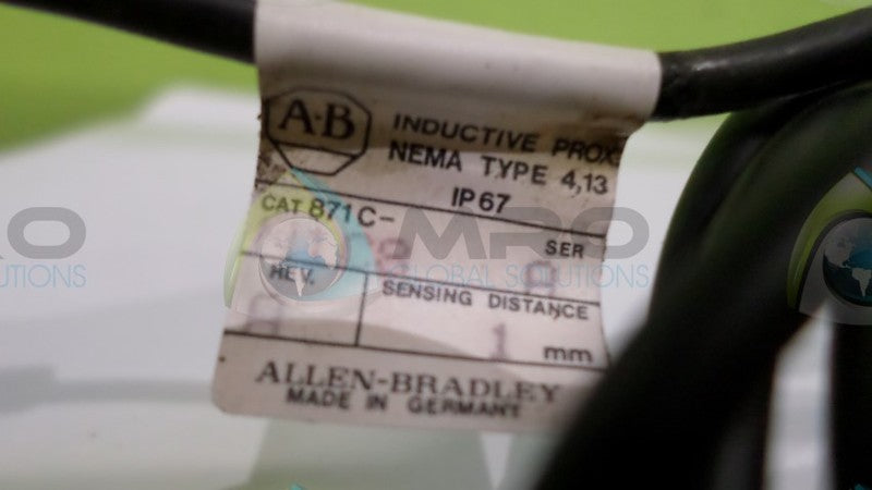 ALLEN BRADLEY 871C-N1C8 INDUSTRIAL PROXIMITY SWITCH *USED*