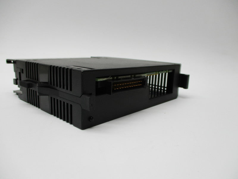 GE FANUC IC693MDL240E INPUT MODULE *NEW NO BOX*