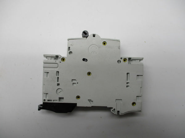 GENERAL ELECTRIC EP101UL-C15 686873 CIRCUIT BREAKER 15A 277VAC NSNP
