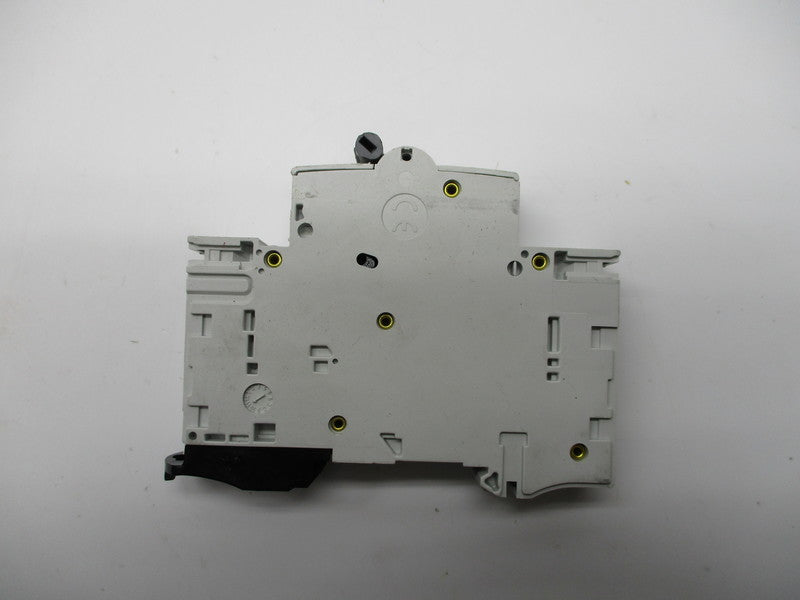 GENERAL ELECTRIC EP101UL-C15 686873 CIRCUIT BREAKER 15A 277VAC NSNP