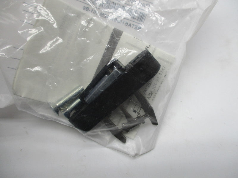 SCHMERSAL AZM161-B6 101144420 ACTUATOR KEY *NEW IN FACTORY BAG*