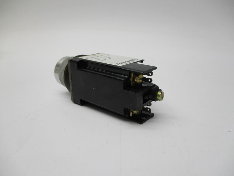 INDUSTRIAL SPARE PART 800MR-PA16S PUSHBUTTON SER. D (AS PICTURED) NSNP