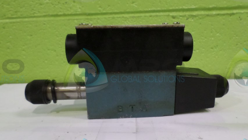 DYNEX 6553-D03-115/DF-10 DIRECTIONAL CONTROL VALVE *USED*