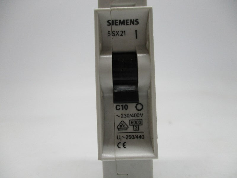 SIEMENS 5SX21-C10 10A 230/400V UNMP