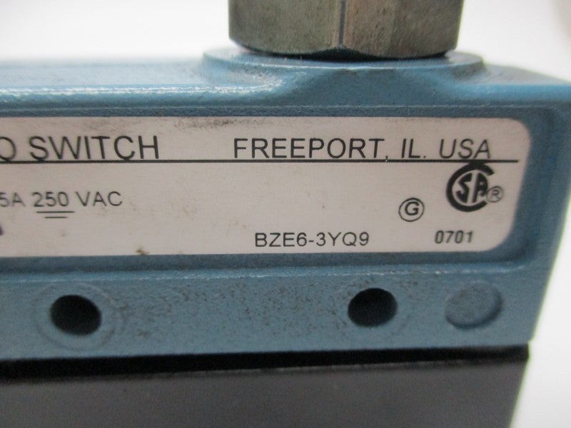 MICRO SWITCH BZE6-3YQ9 UNMP