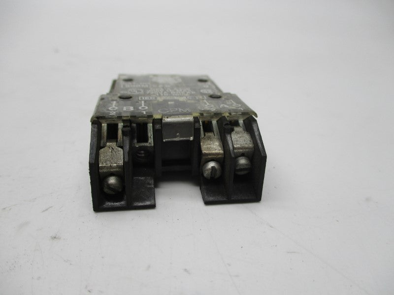 ALLEN BRADLEY 800M-XAS SER. B UNMP