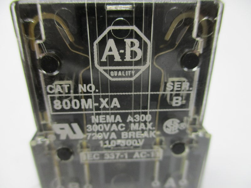 ALLEN BRADLEY 800M-XA SER. B UNMP