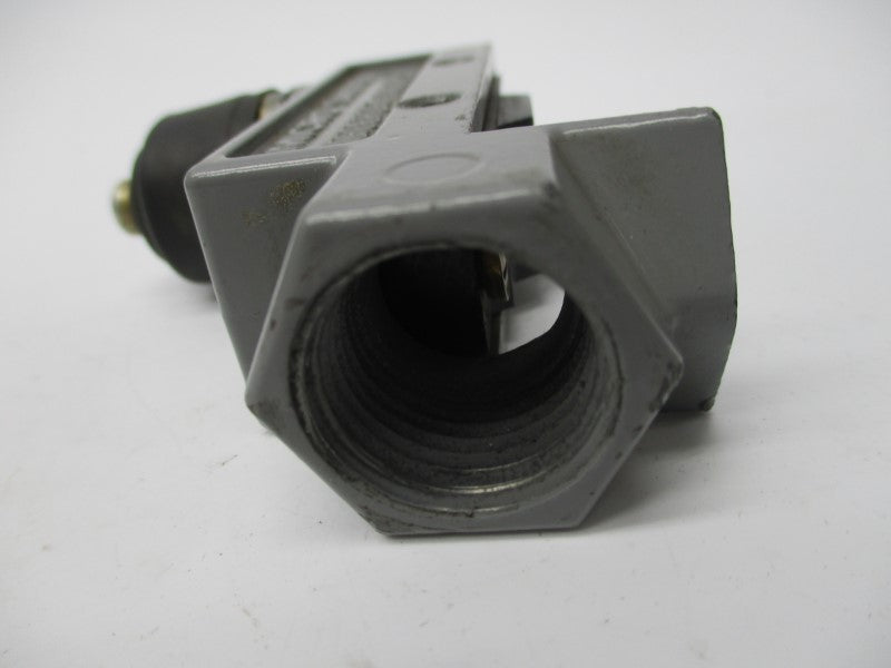 MICRO SWITCH BZE6-2RN2 (GREY)(MISSING BASE) UNMP