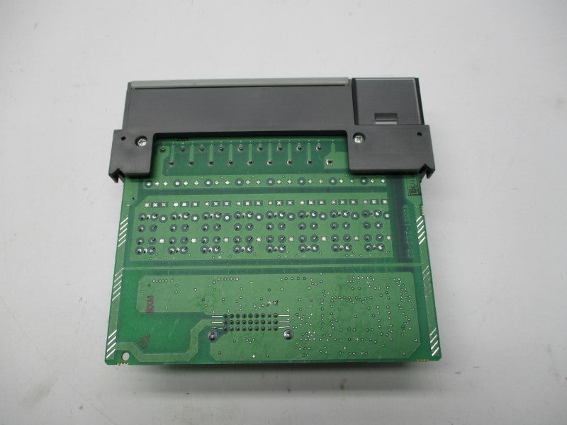 ALLEN BRADLEY 1746-OB16 SER. D UNMP