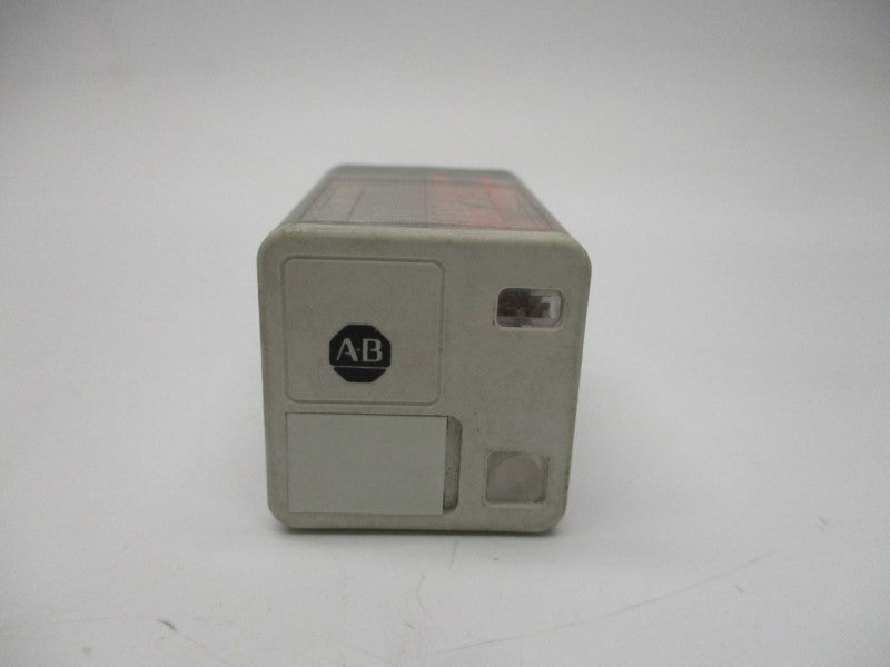 ALLEN BRADLEY 700-HA32Z24 SER. B 24VDC 10A UNMP