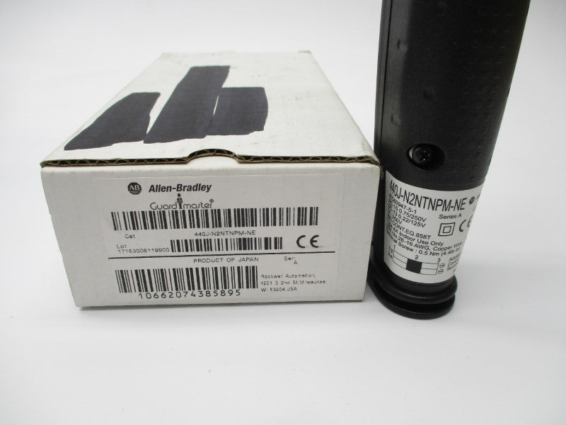 ALLEN BRADLEY 440J-N2NTNPM-NE SER. A NSMP