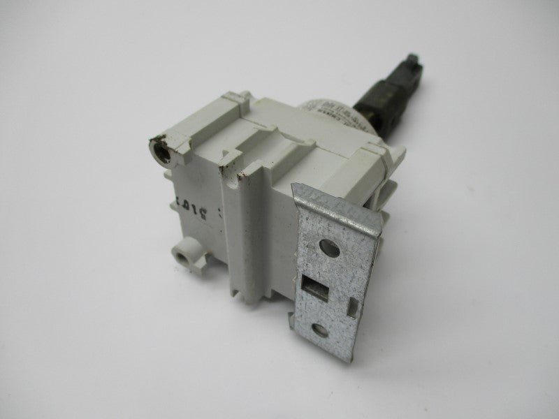 CUTLER HAMMER C362NR30 (AS PICTURED) UNMP