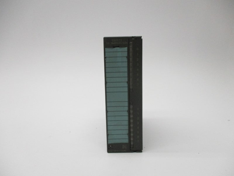 SIEMENS 6ES7322-1BH01-0AA0 UNMP