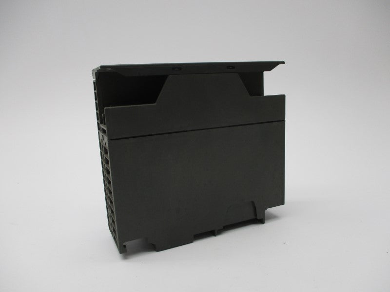 SIEMENS 6ES7322-1BH01-0AA0 UNMP