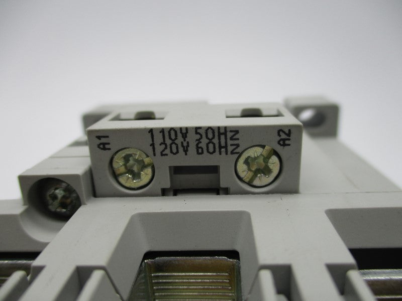 ALLEN BRADLEY 100-C60D10 SER. B 110/120V UNMP