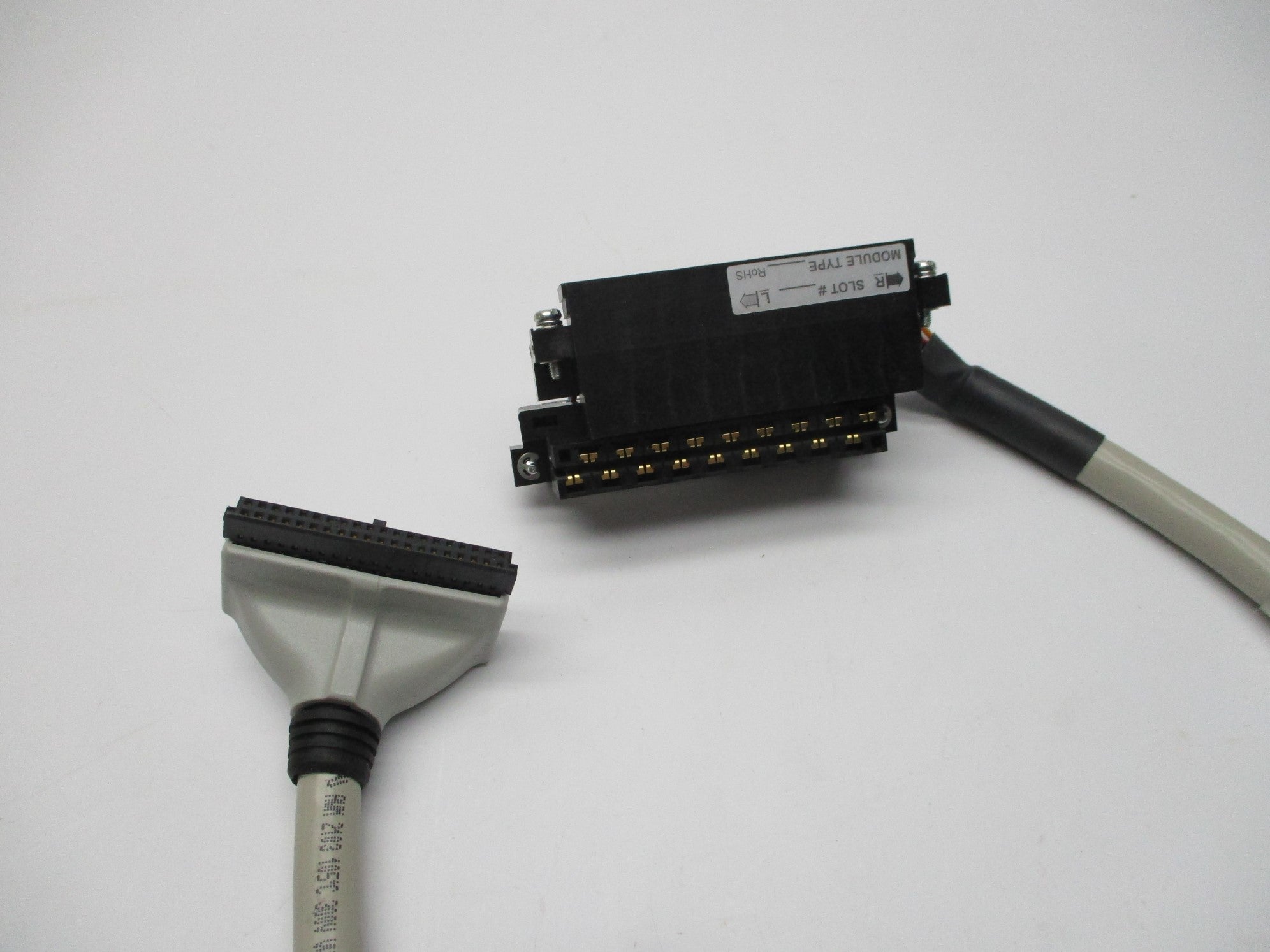 ALLEN BRADLEY 1492-CAB005J69 SER. E NSNP