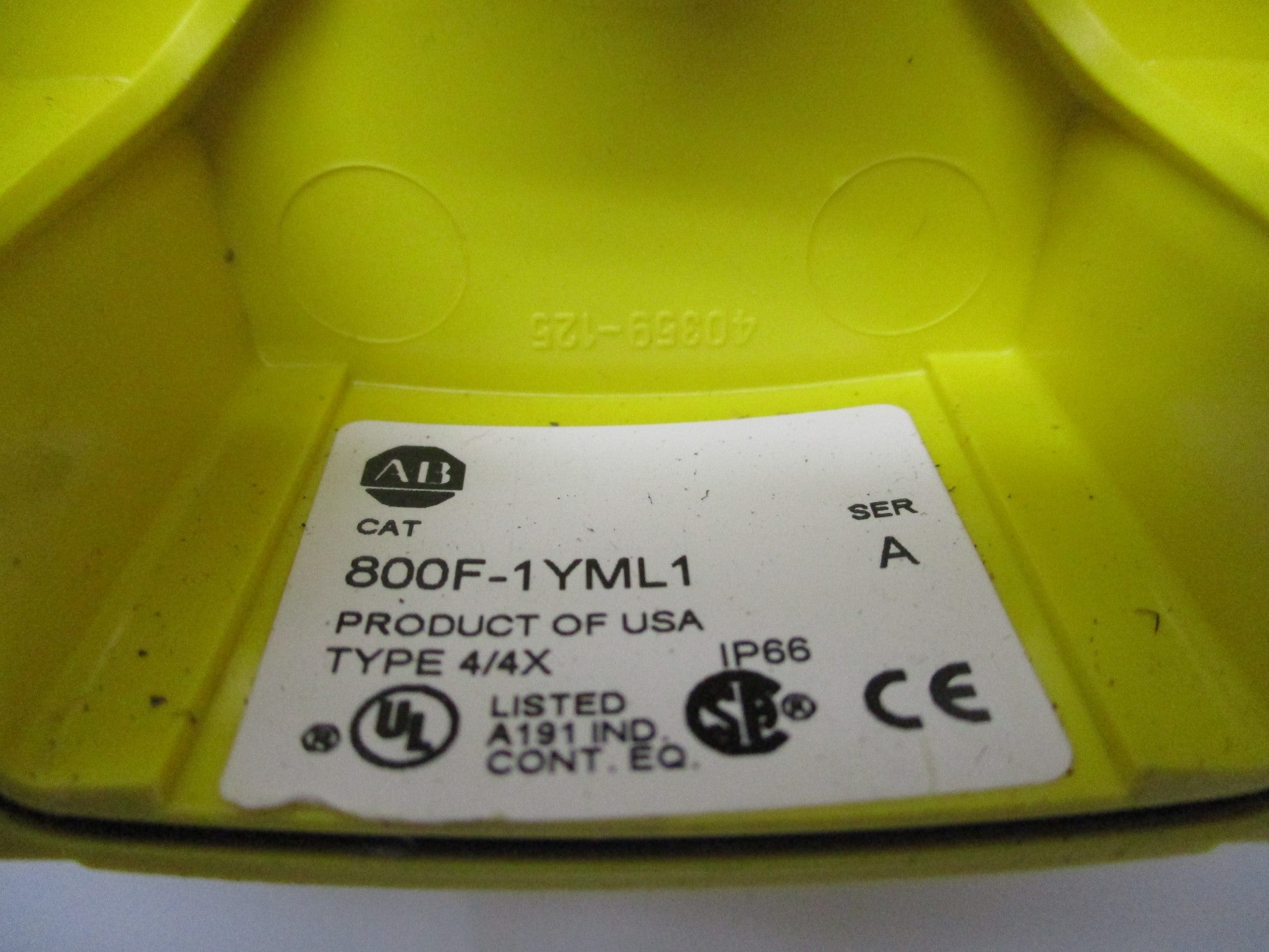 ALLEN BRADLEY 800F-1YML1 SER. A NSNP