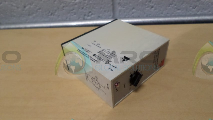 CARLO GAVAZZI SJ135115 RELAY *NEW NO BOX*