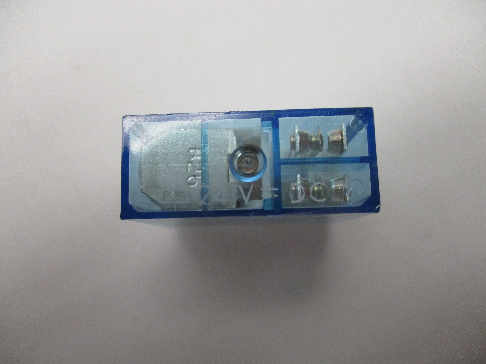 FINDER 40.52 8A 250V NSNP