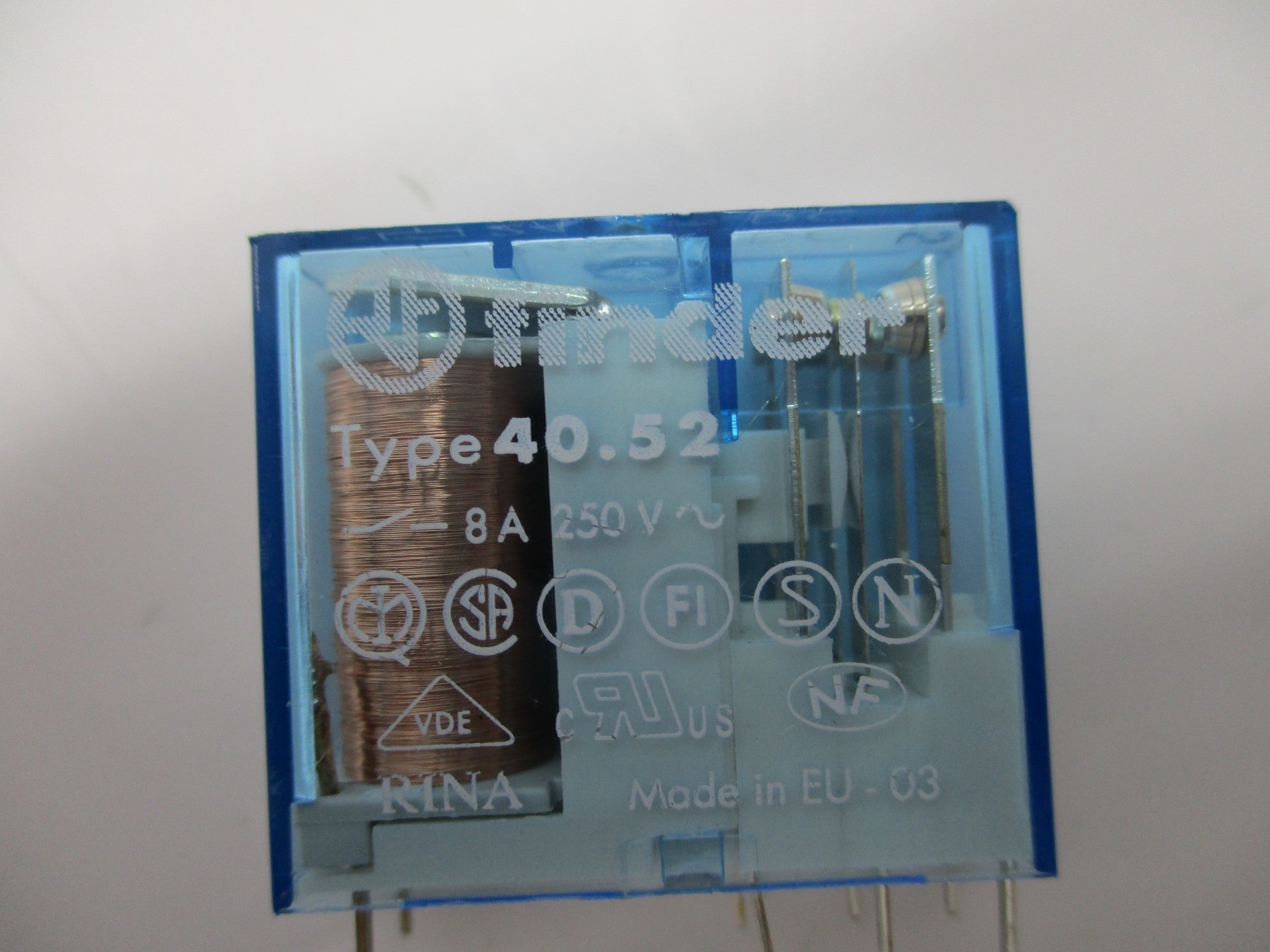FINDER 40.52 8A 250V NSNP
