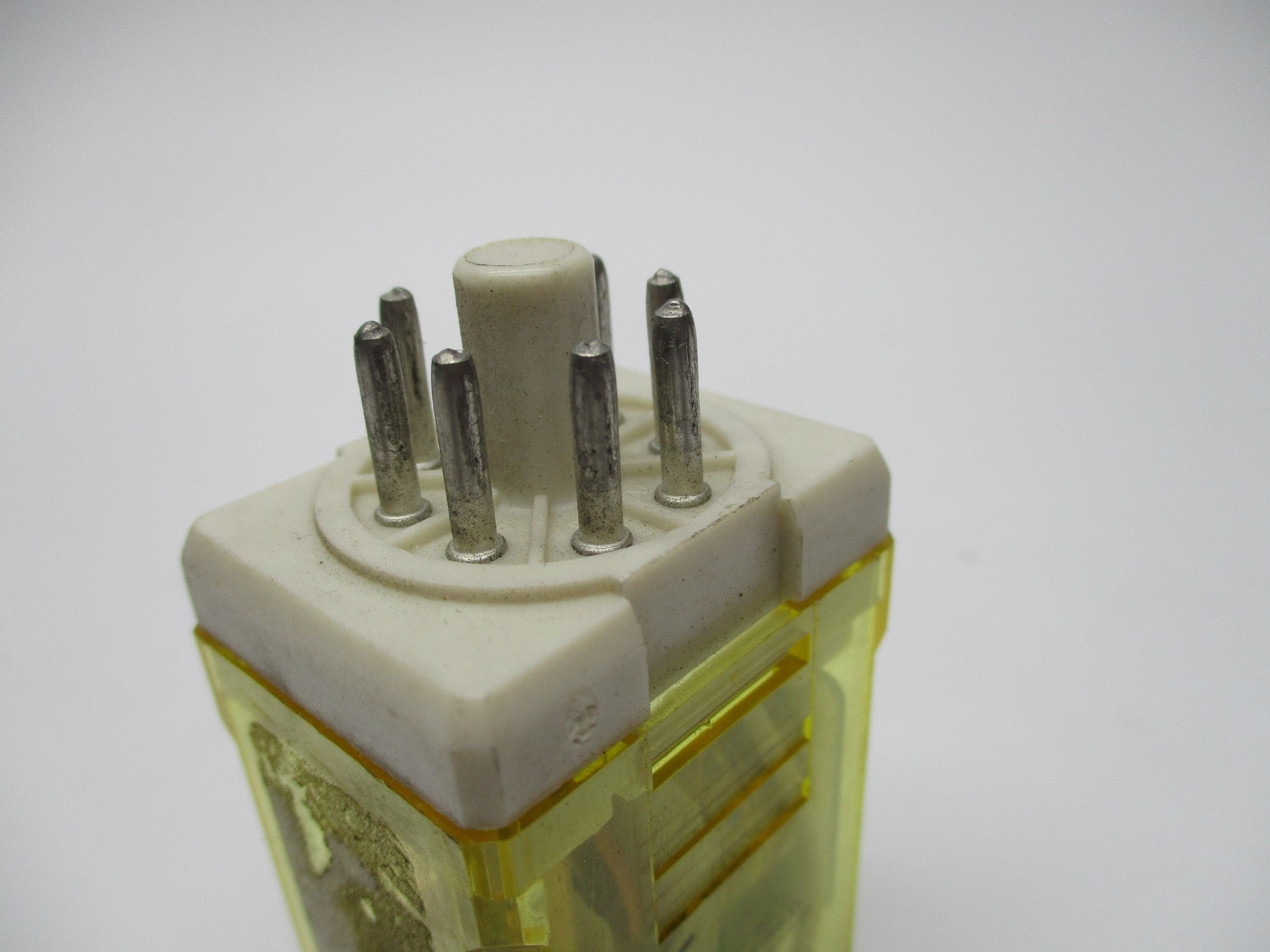 IDEC RR2P-U 24VAC UNMP