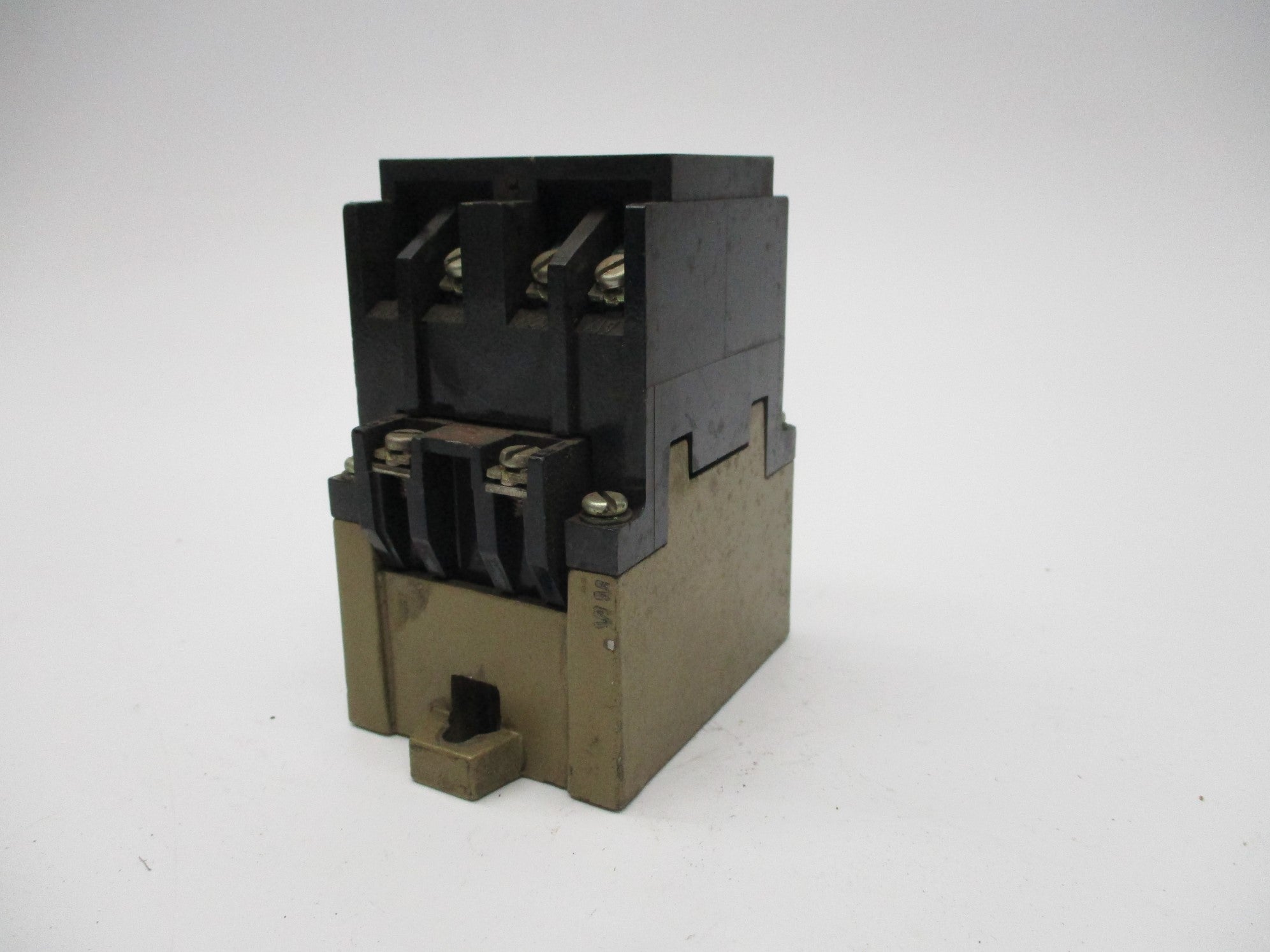 ALLEN BRADLEY 700-P400A1 SER. A 110/115-120V UNMP