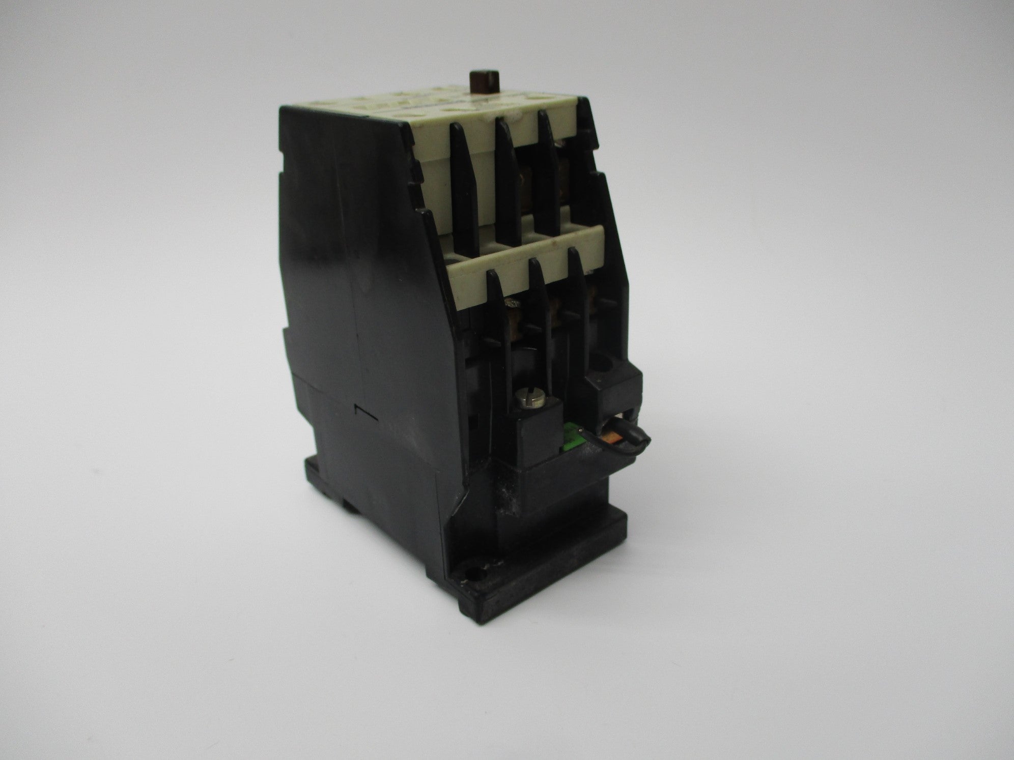 SIEMENS 3TB4012-0A 110V UNMP