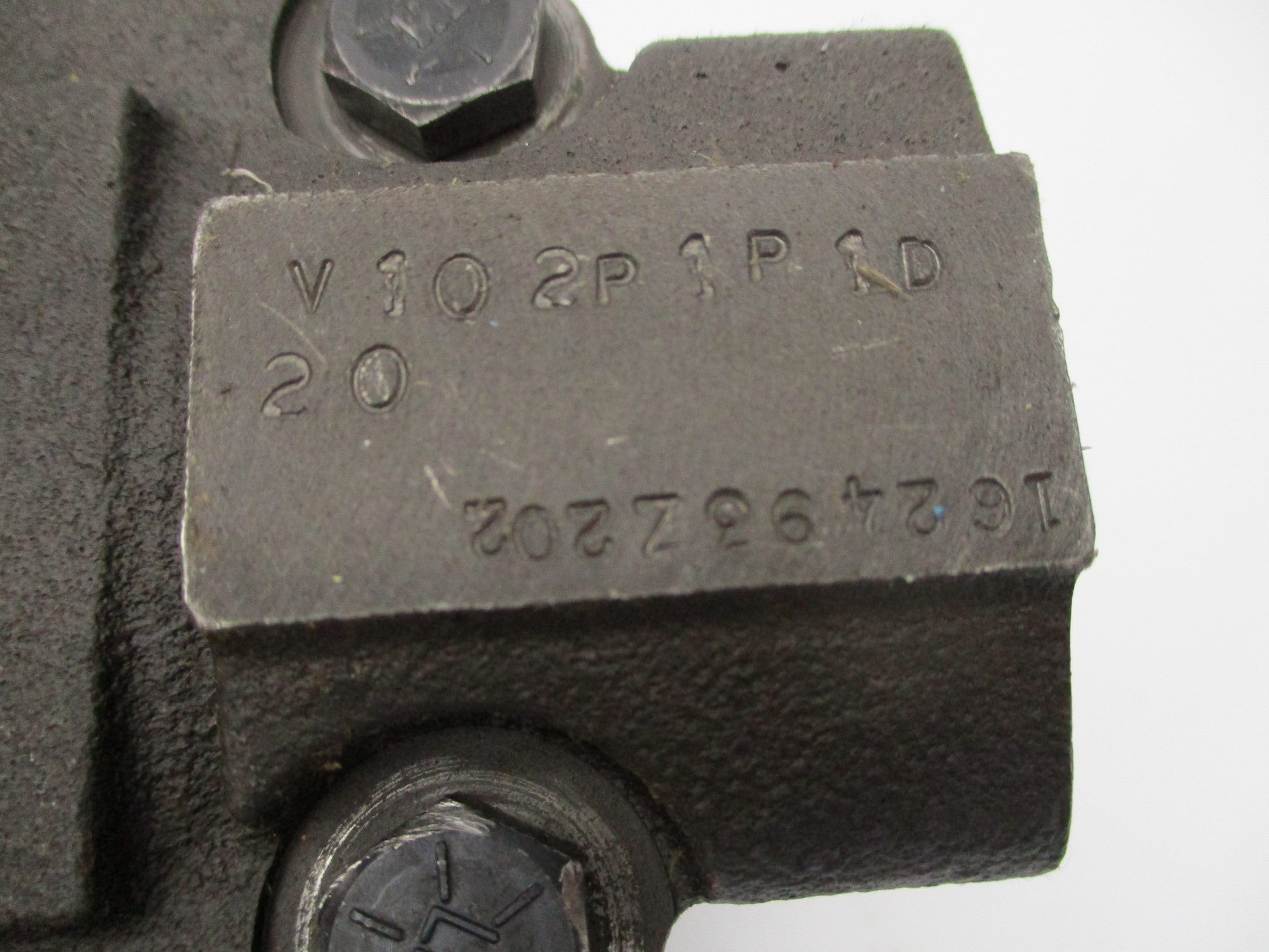 VICKERS V102P1P1D20 UNMP