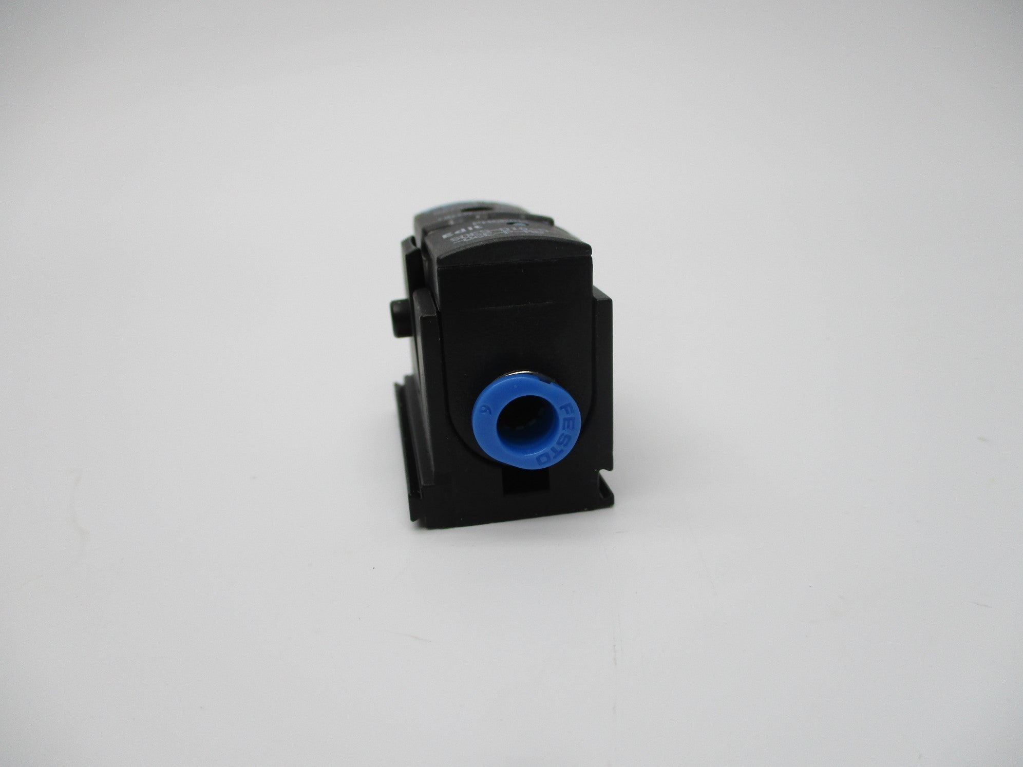 FESTO SDE5-D10-0-Q6E-P-M8 NSNP