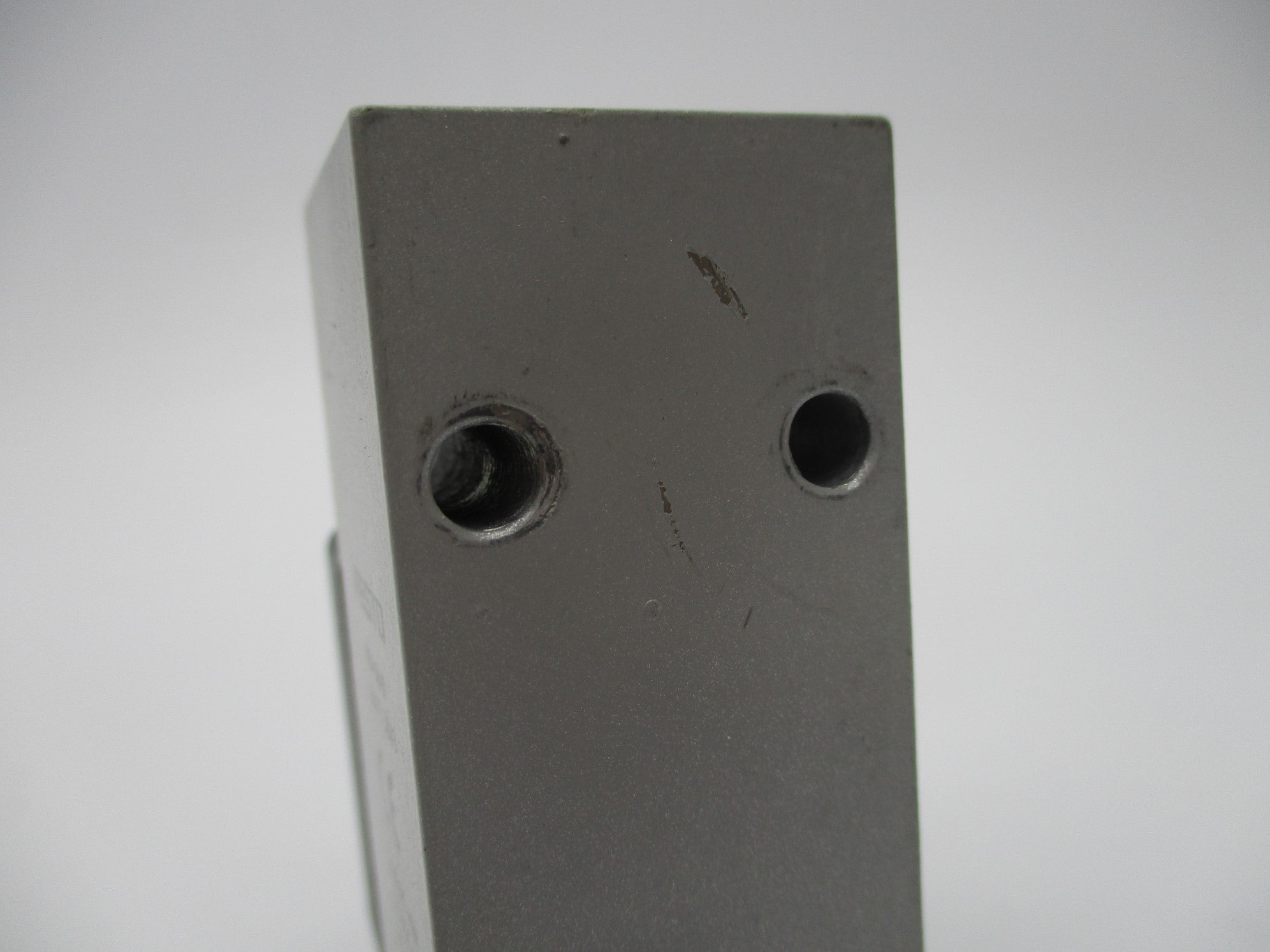 FESTO PEV-1/4-B 10773 250VAC 15-175PSI UNMP